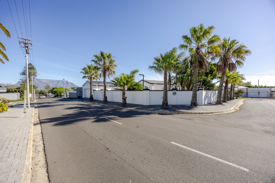 5 Bedroom Property for Sale in Milnerton Central Western Cape
